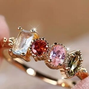 Gold ring with synthetic gemstones Size 6 NWT Fast Ship. 4,000 Items Sold